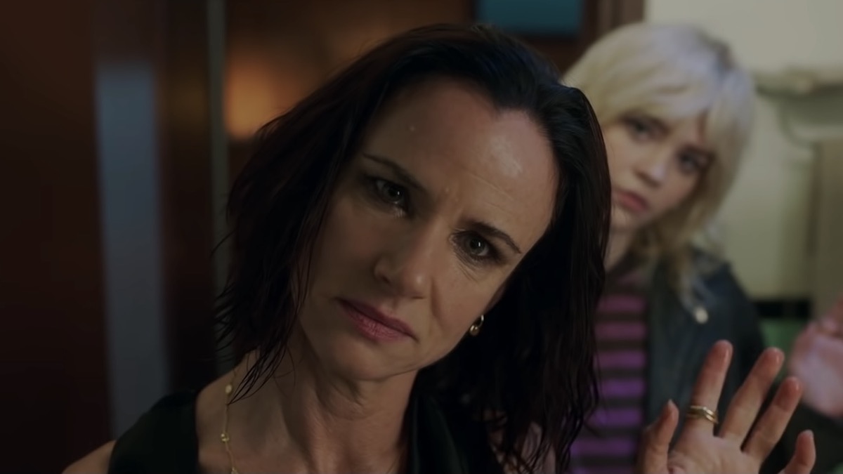 Juliette Lewis and Sophie Thatcher in Yellowjackets.