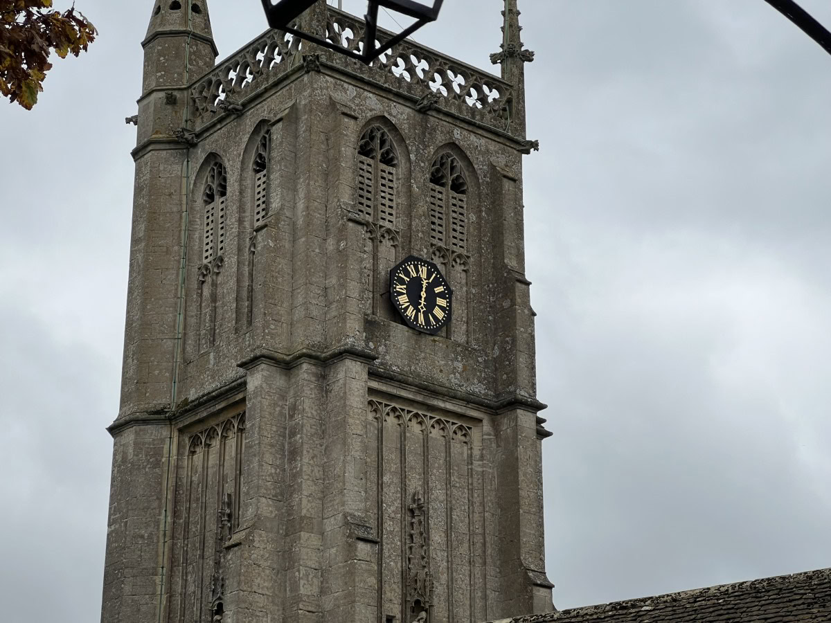 Zoom 3x shot of a church tower with a clock on the Apple iPhone 13 Pro Max
