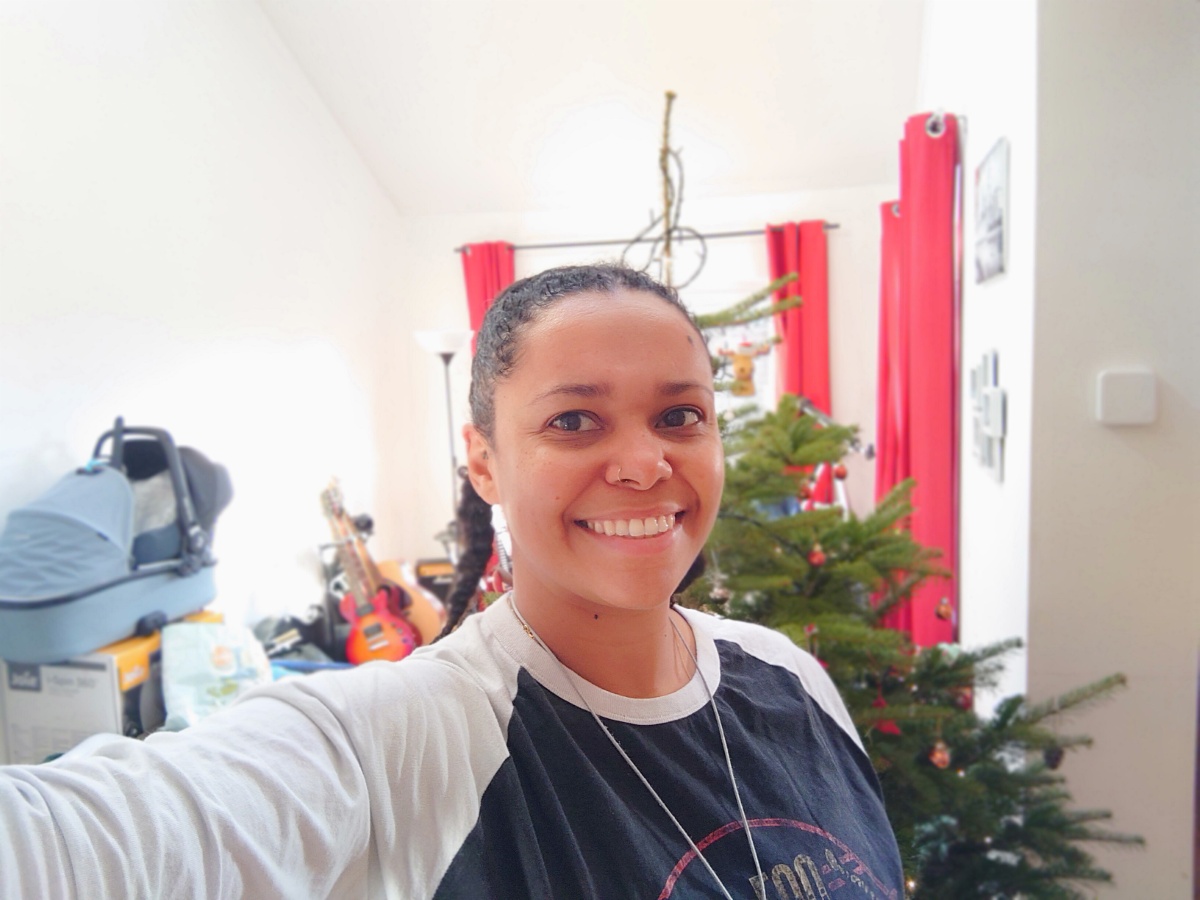 Selfie indoors with xmas tree in the background shot on Sony Xperia 1 III