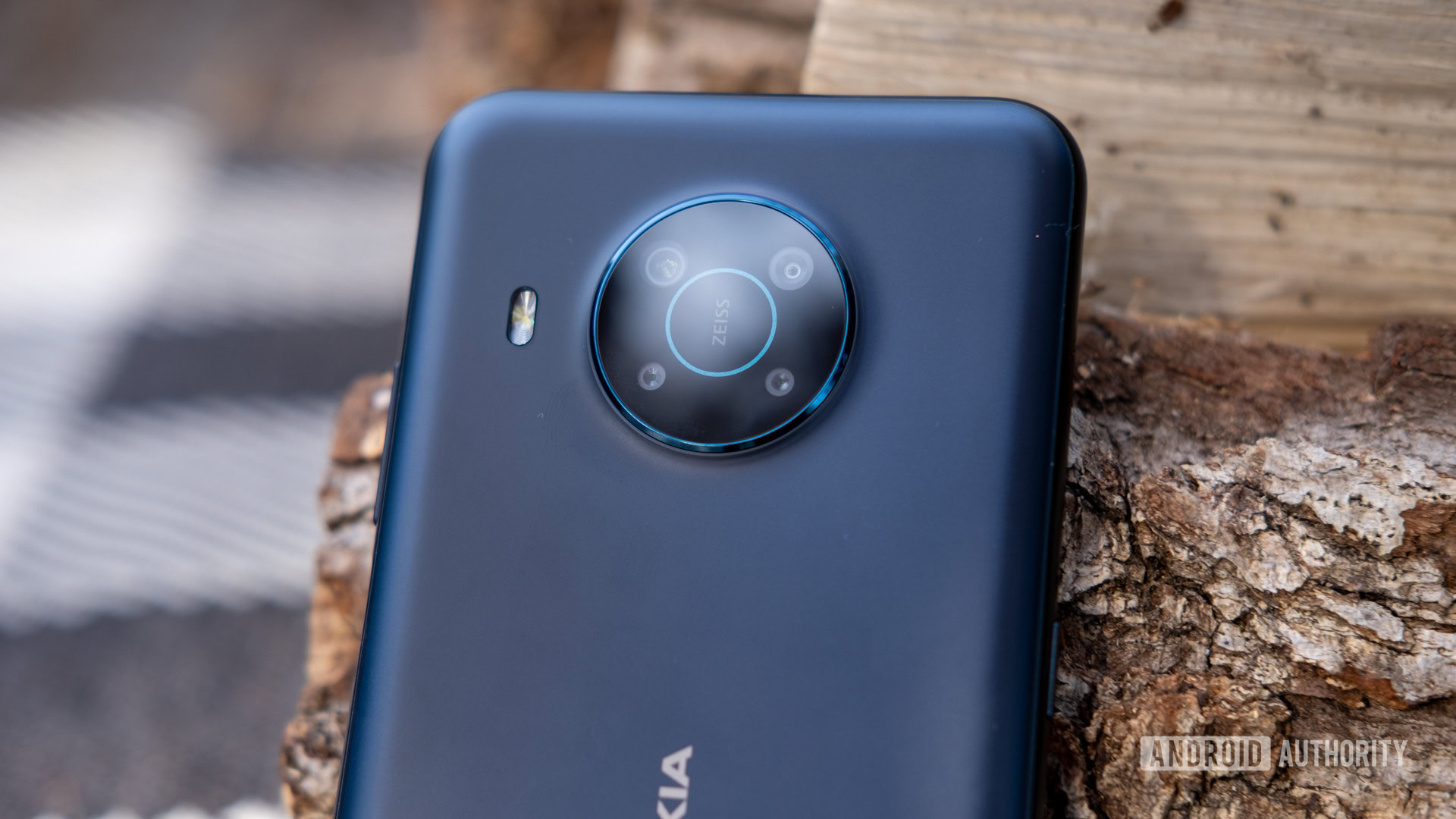 nokia x100 camera bump