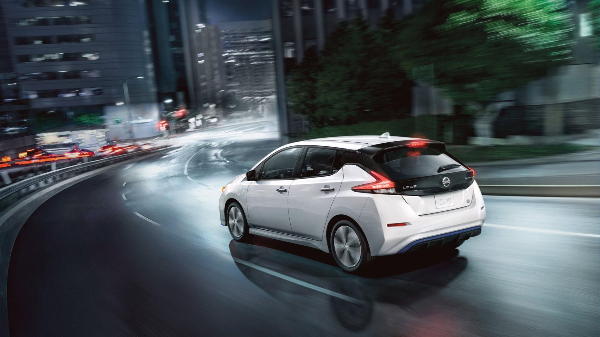 A render of the 2022 Nissan Leaf in white