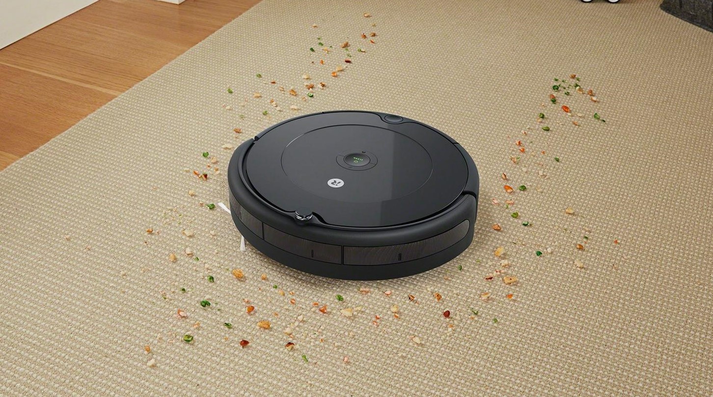 iRobot Roomba 694 Robot Vacuum Promo Image