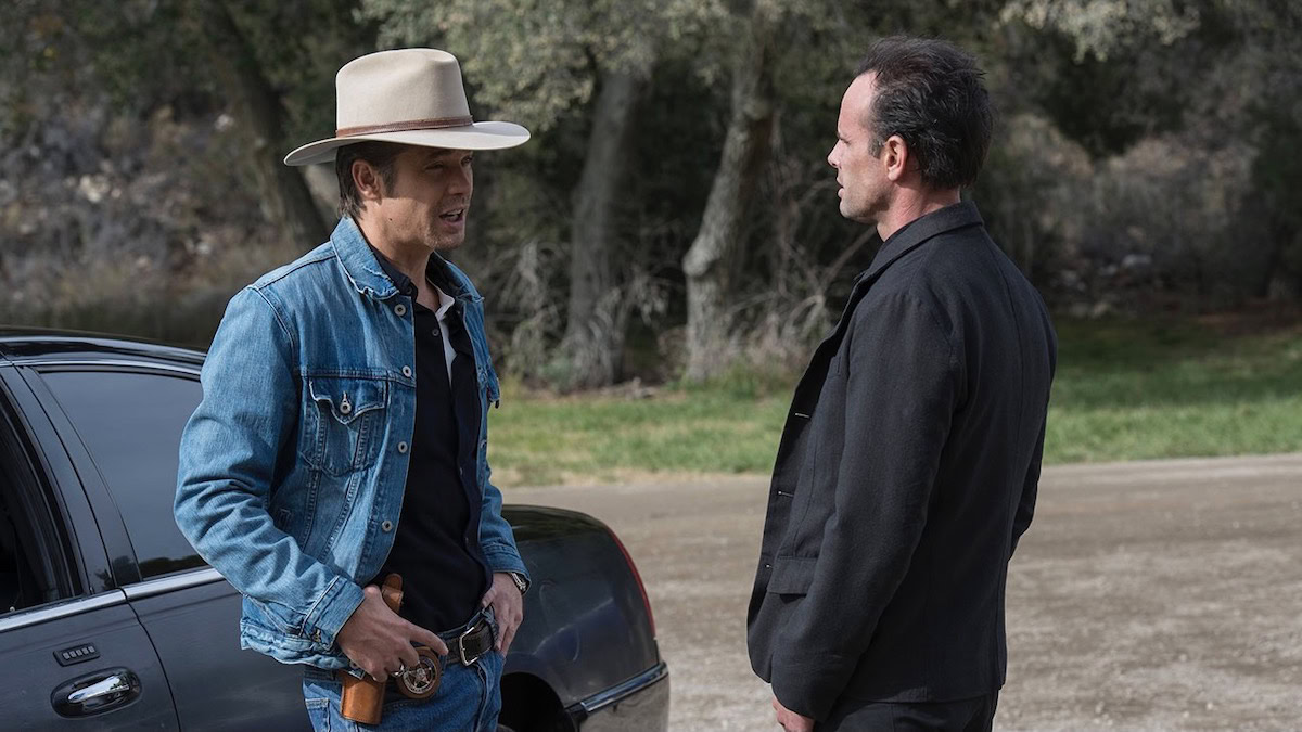 Timothy Olyphant and Walton Goggins speaking in Justified - shows like Reacher