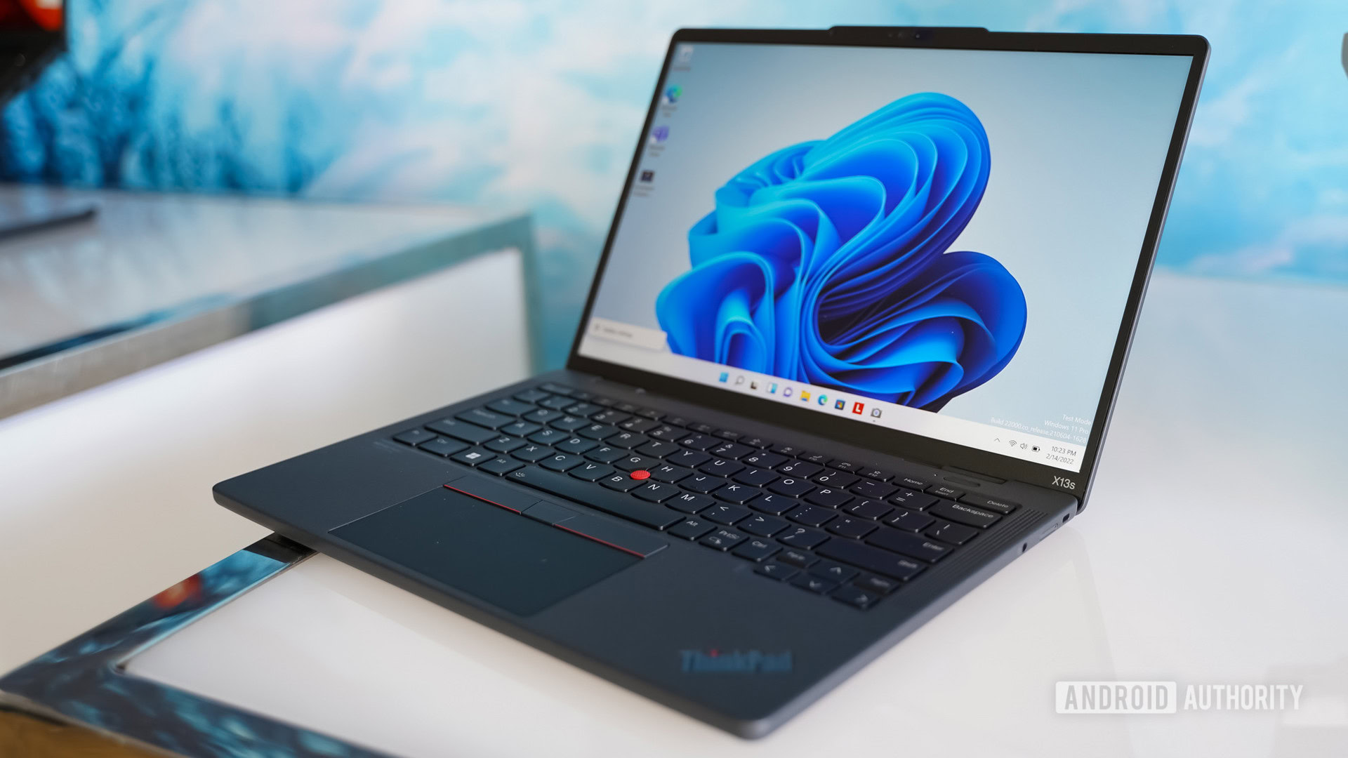 Lenovo ThinkPad X13s right profile