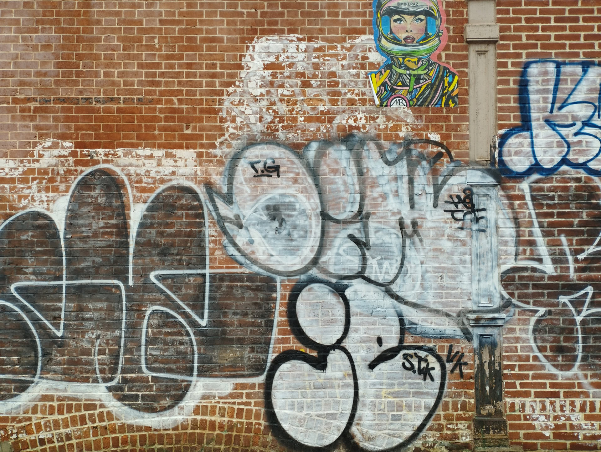 Redmi Note 11 photo sample grafitti