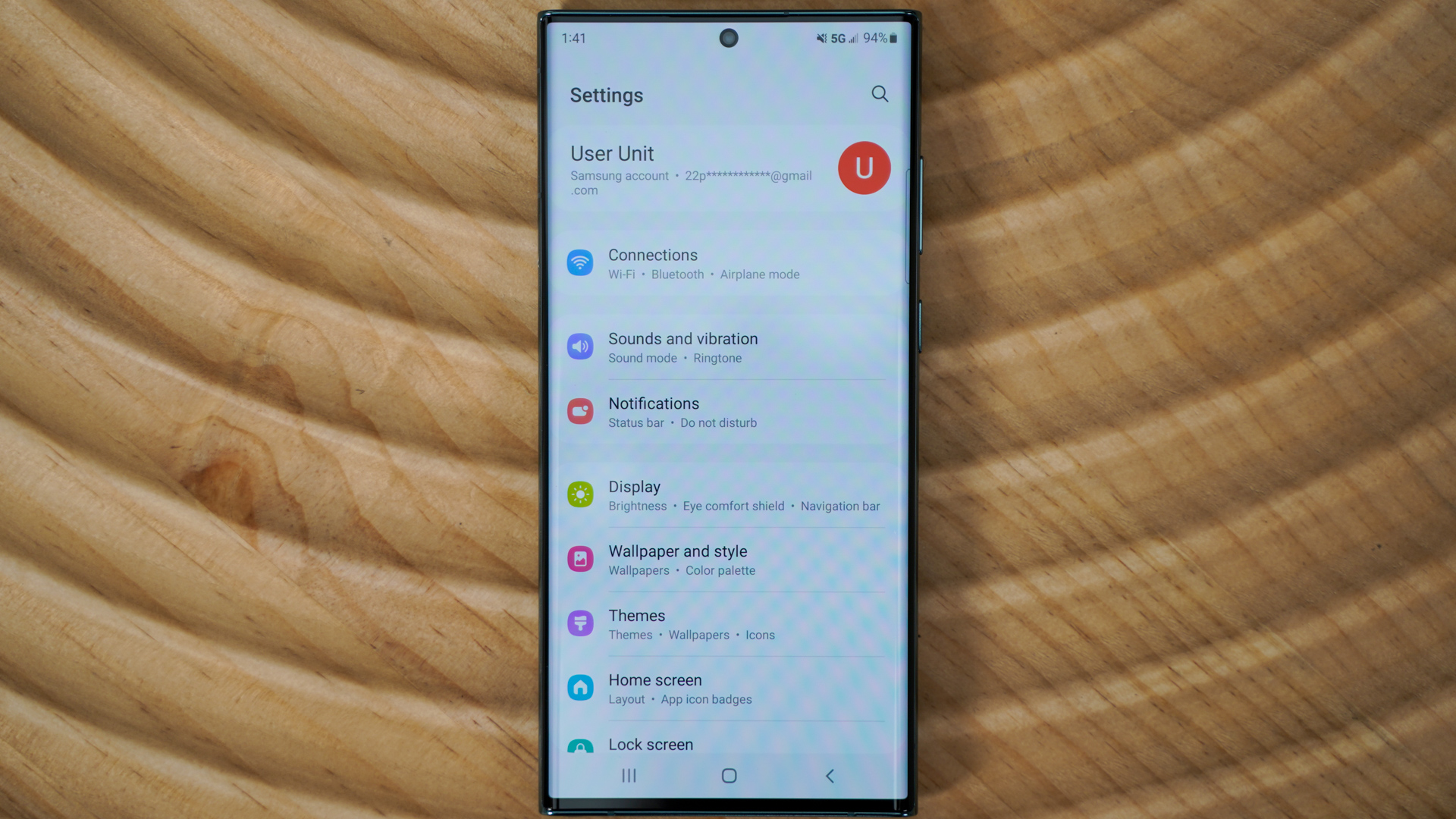 Samsung Galaxy S22 Ultra display settings menu