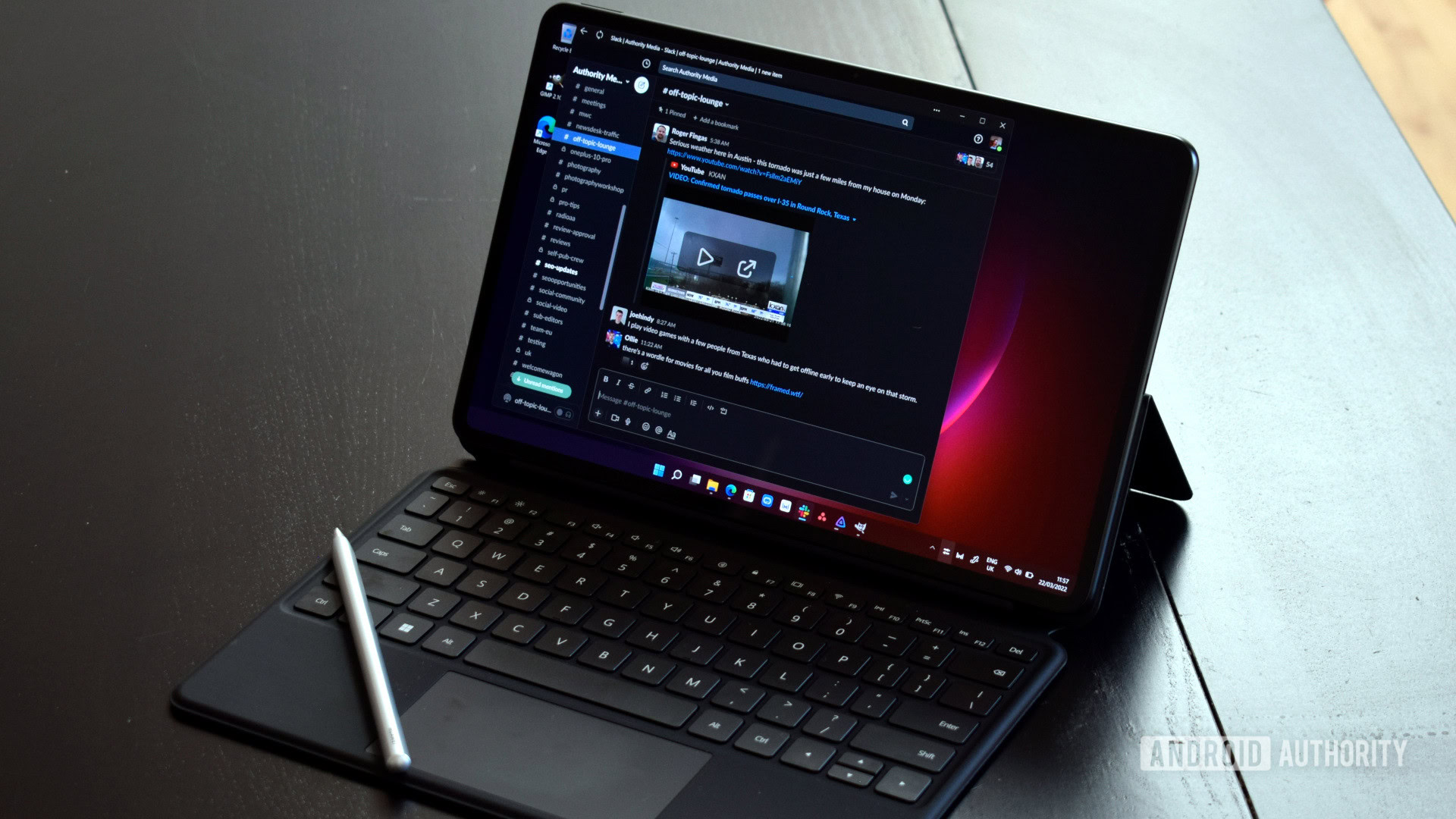 HUAWEI MateBook E docked with keyboard