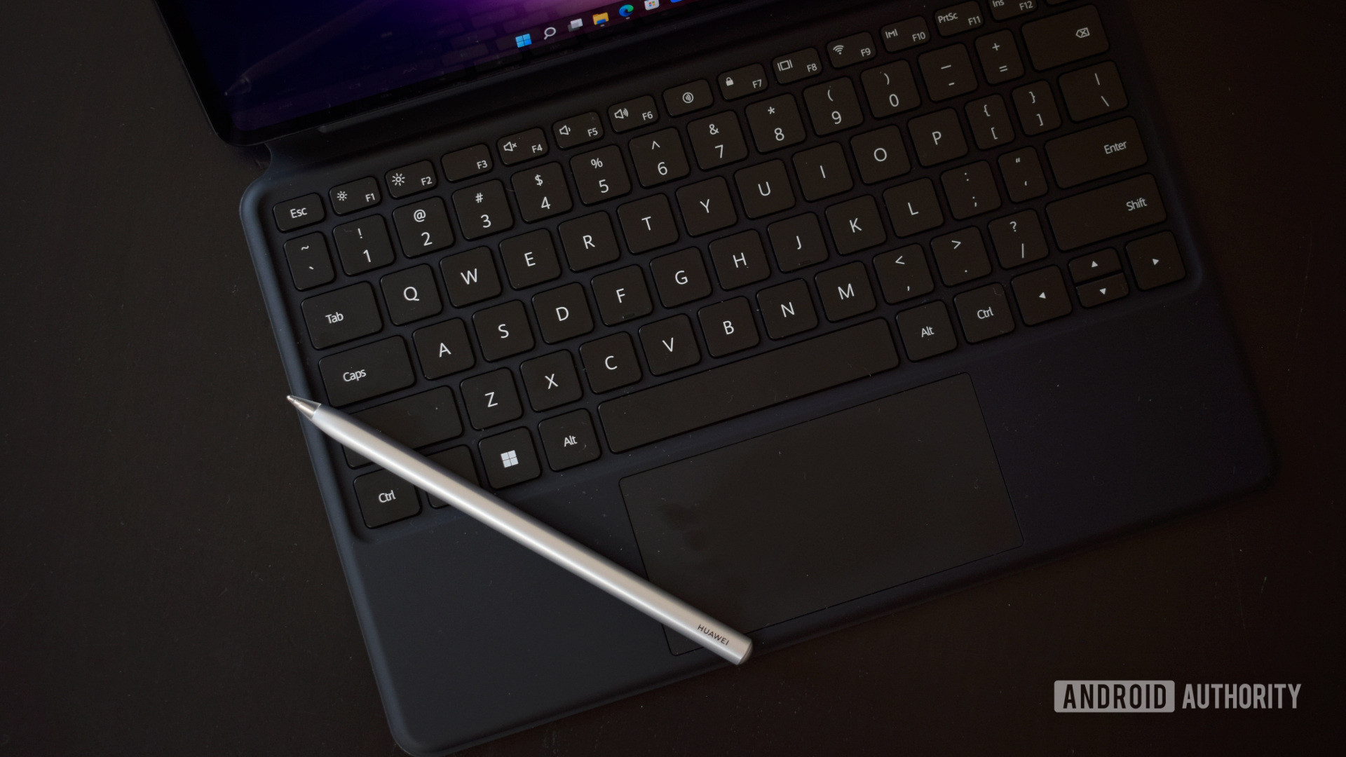 Huawei smart magnetic keyboard and m pencil