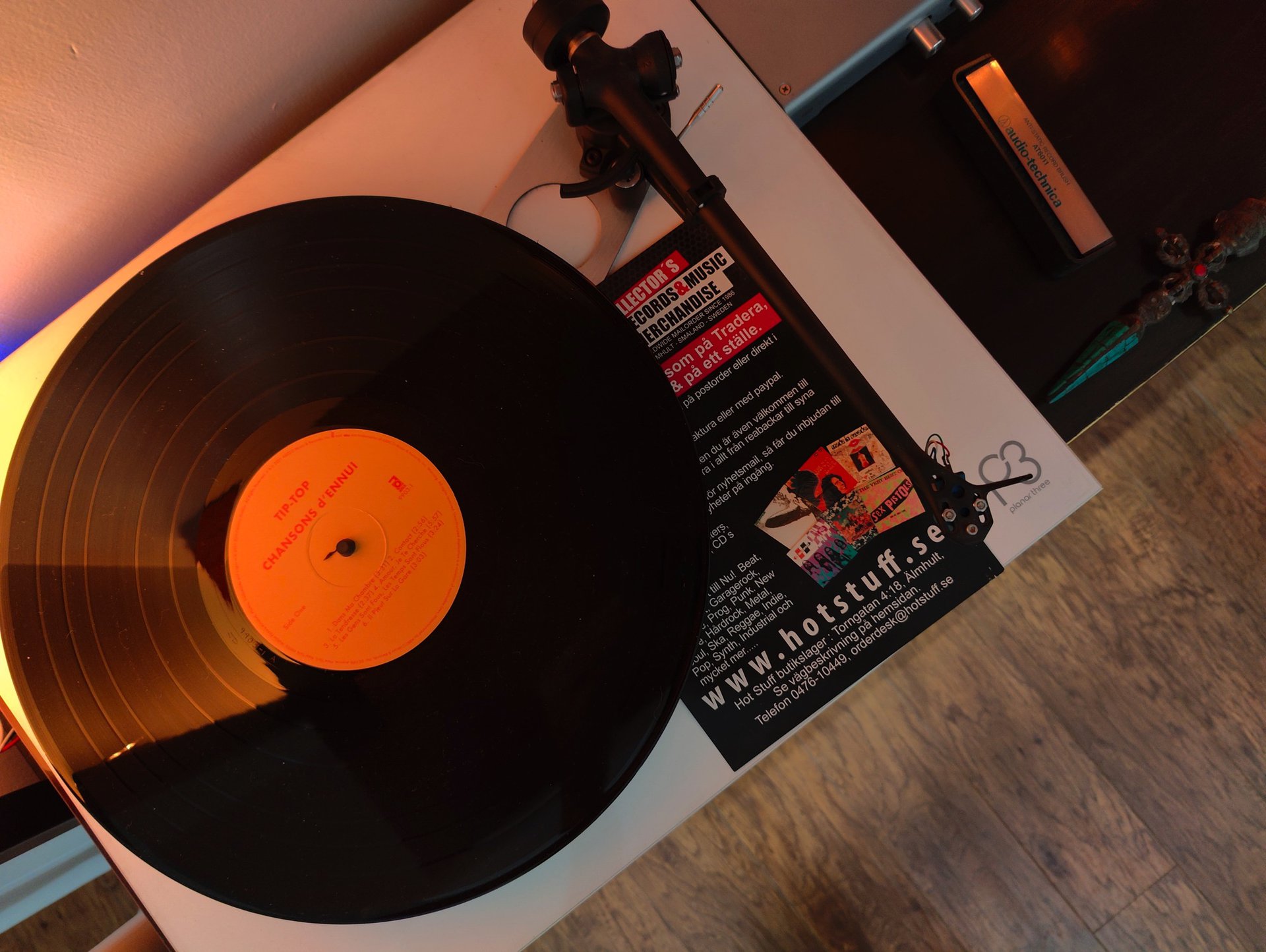 OnePlus 10 Pro camera sample of a vinyl record