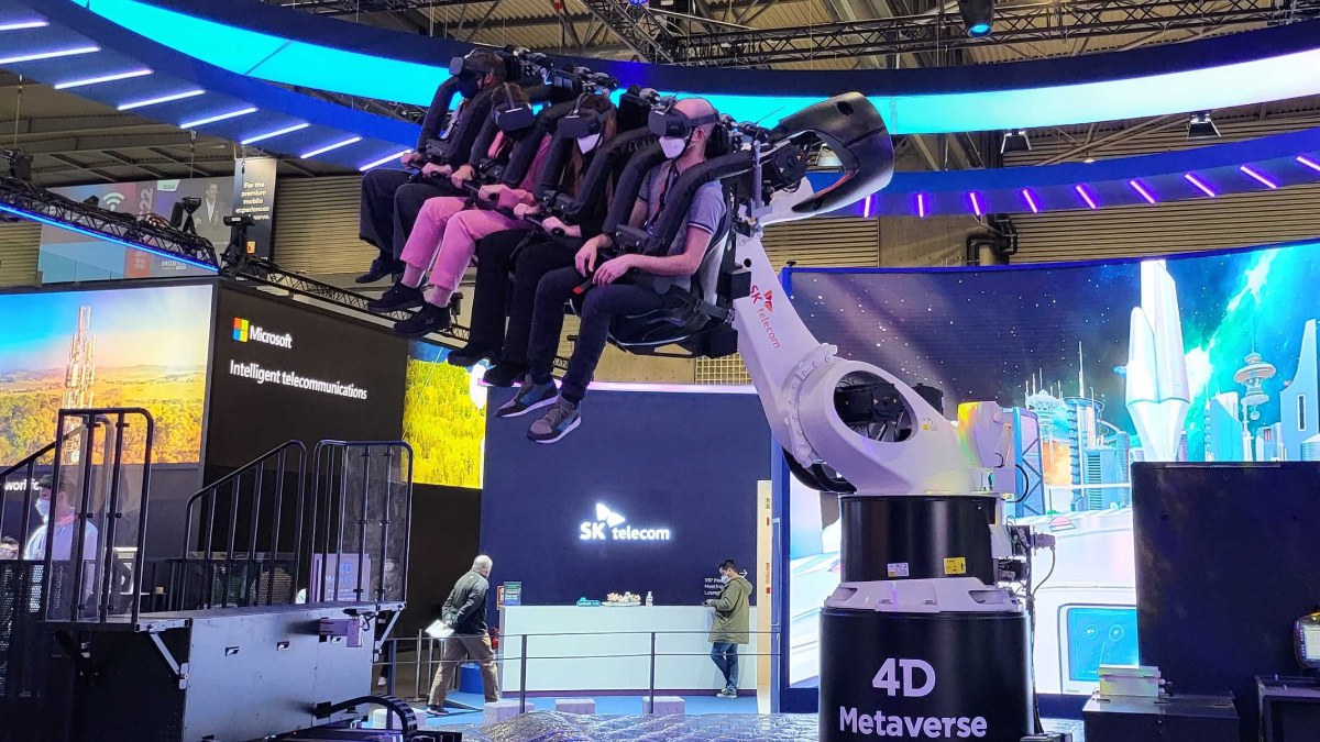 rollercoast vr 4d metaverse mwc 2022