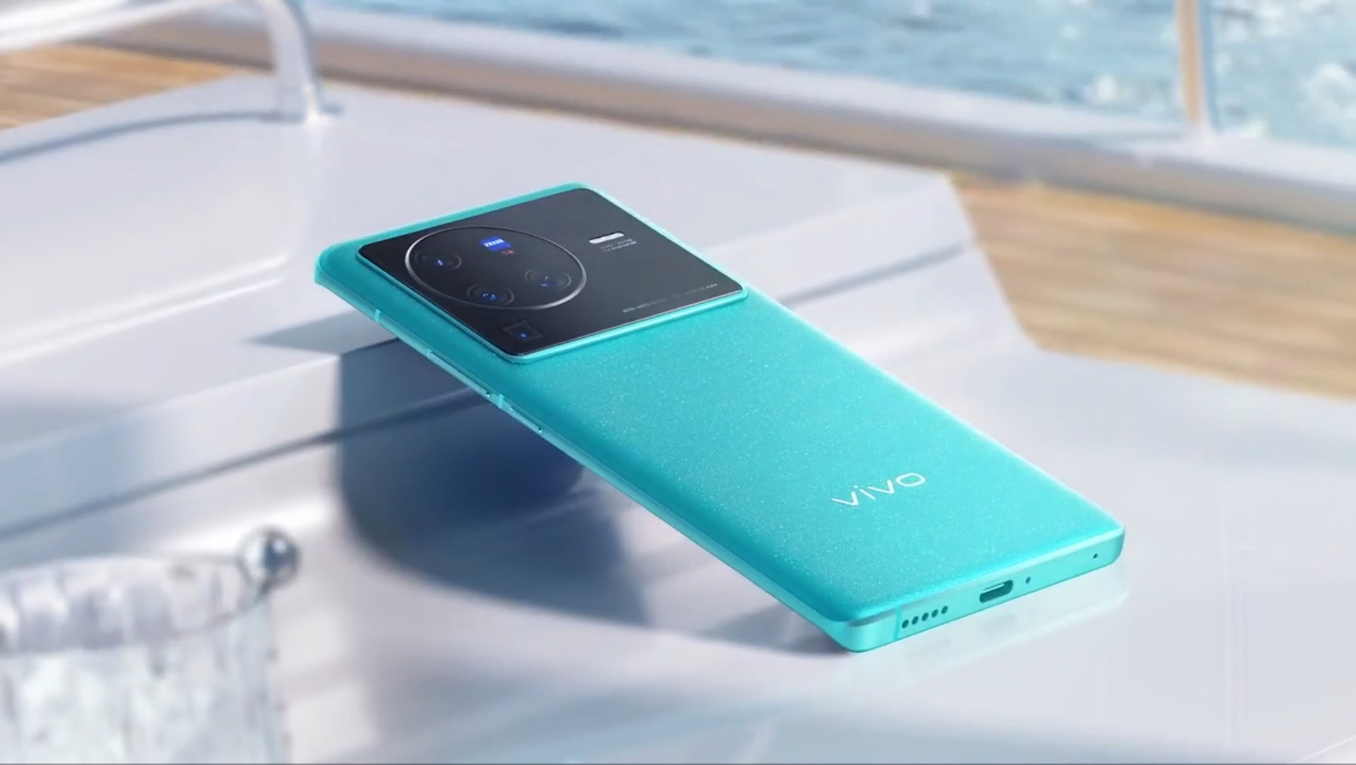 Vivo X80 Pro en color azul