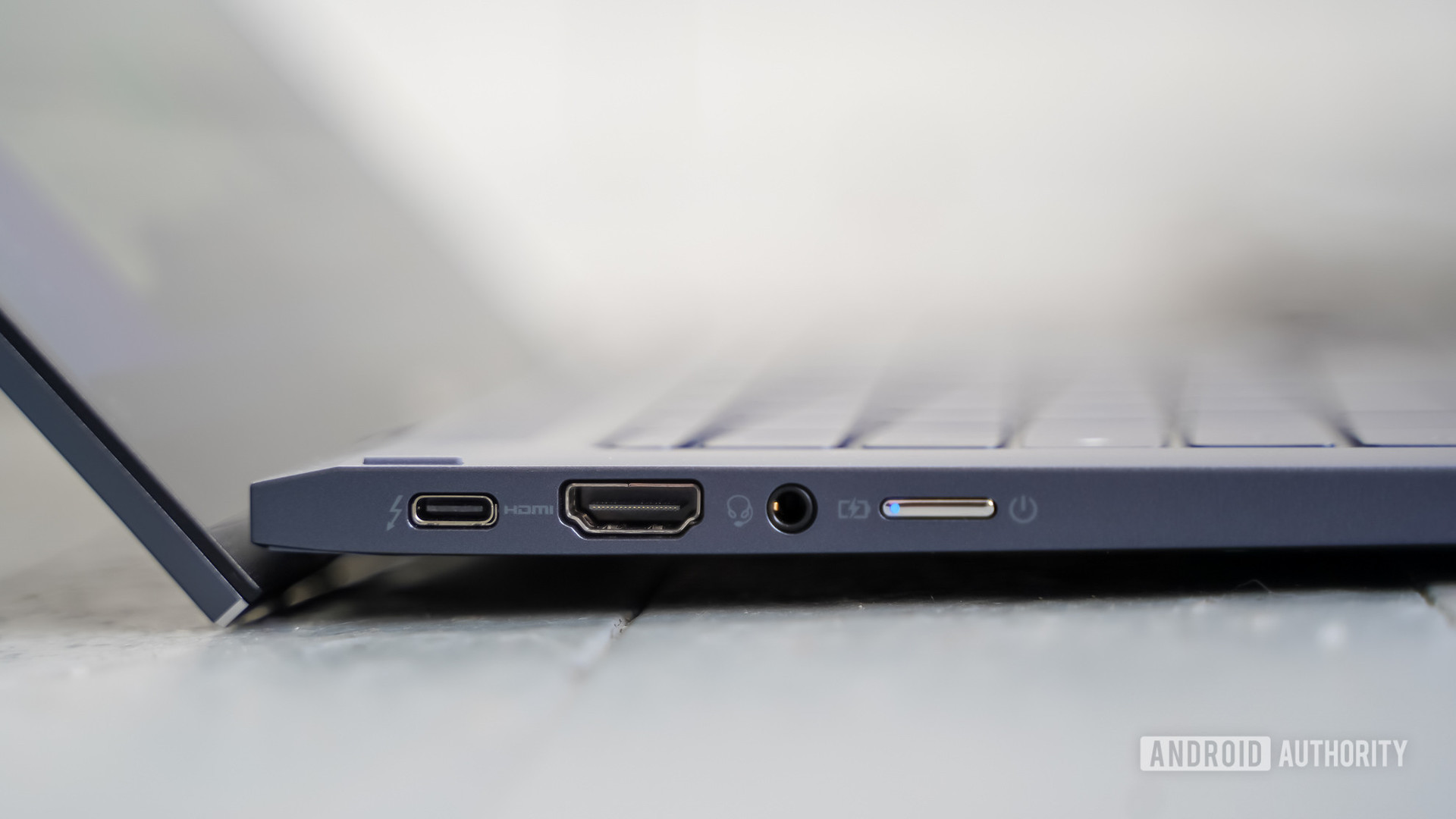Acer Chromebook Spin 714 left ports