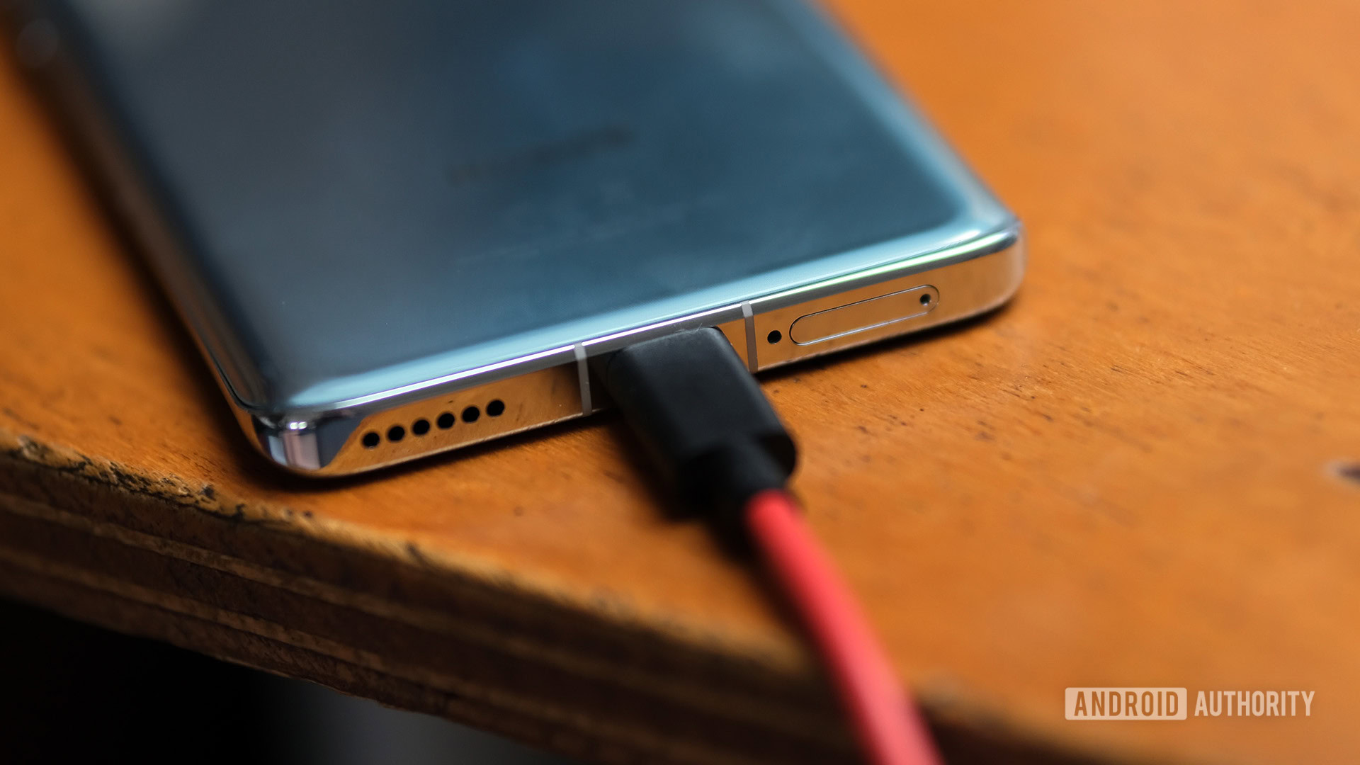 USB C cable port for wired charging