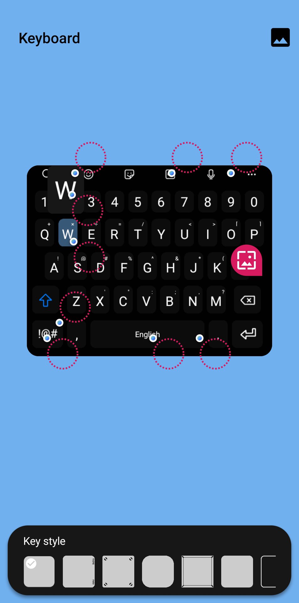 Setting keyboard colors in the Samsung Theme Park app.