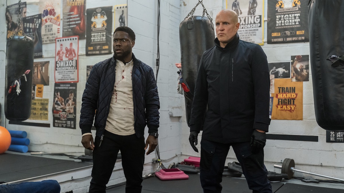 Kevin Hart as Teddy and Woody Harrelson as The Man From Toronto in The Man From Toronto