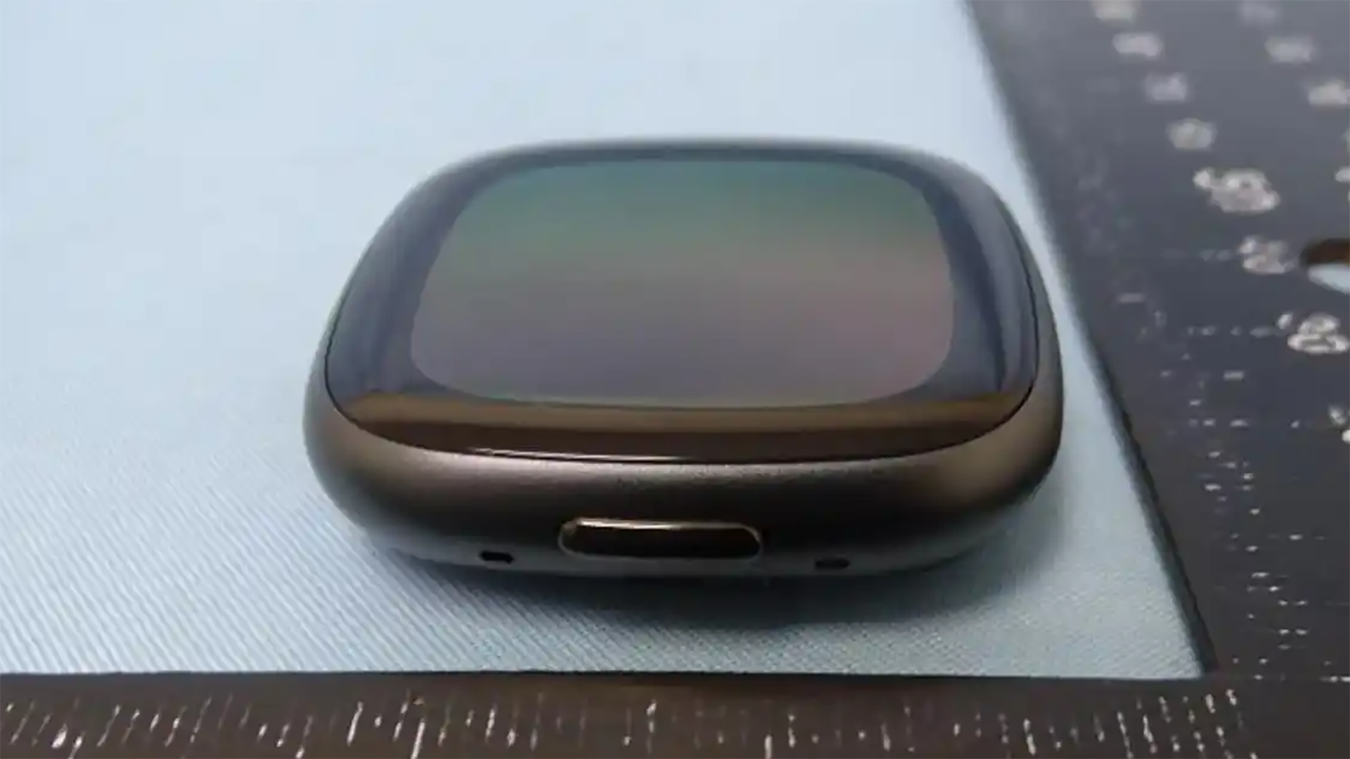 Fitbit Versa 4 Leaked Image 1