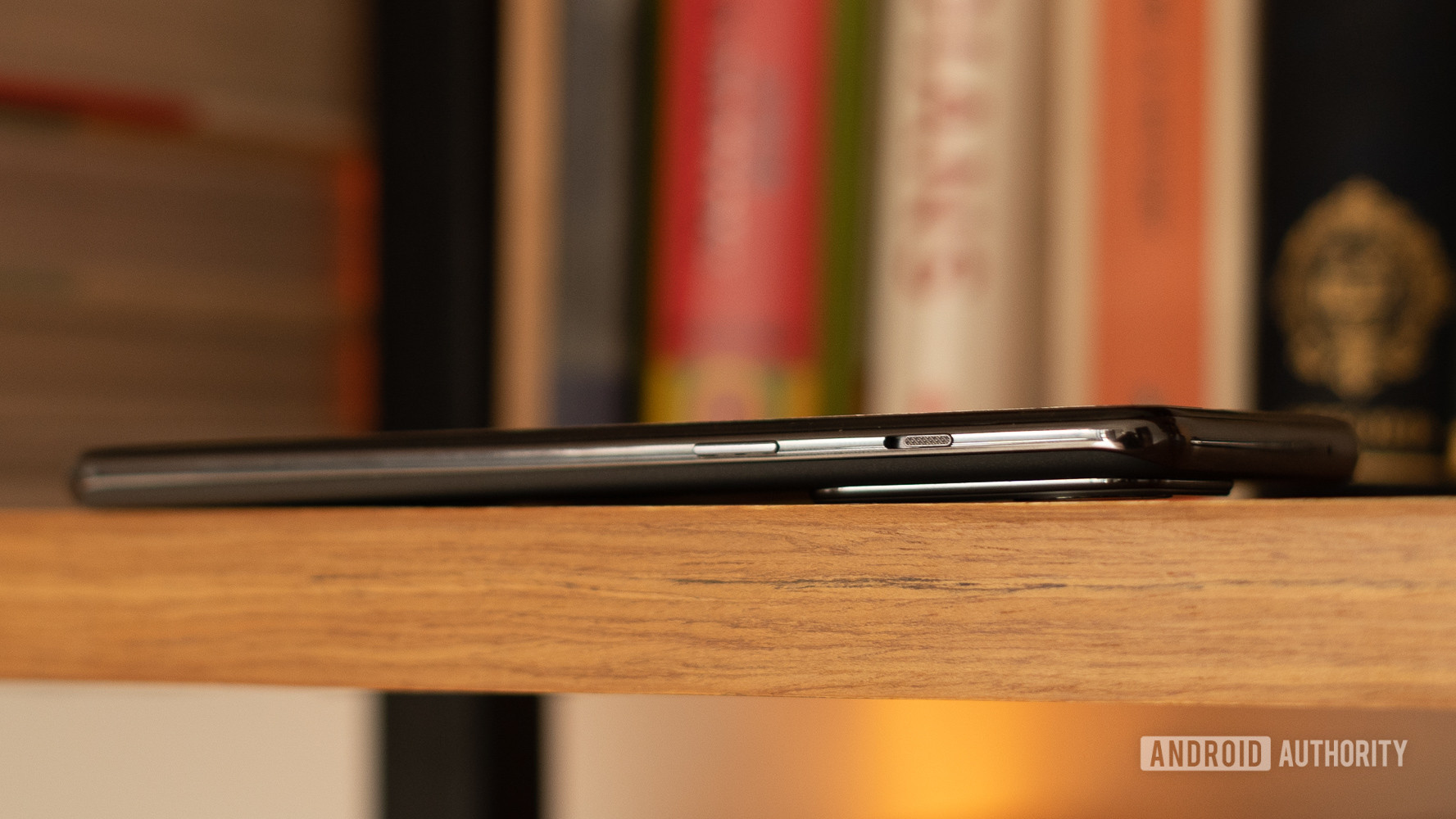 OnePlus Nord 2T side profile