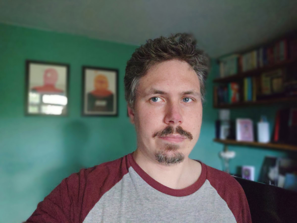 Xperia 1 IV selfie camera sample of man indoors using portrait mode