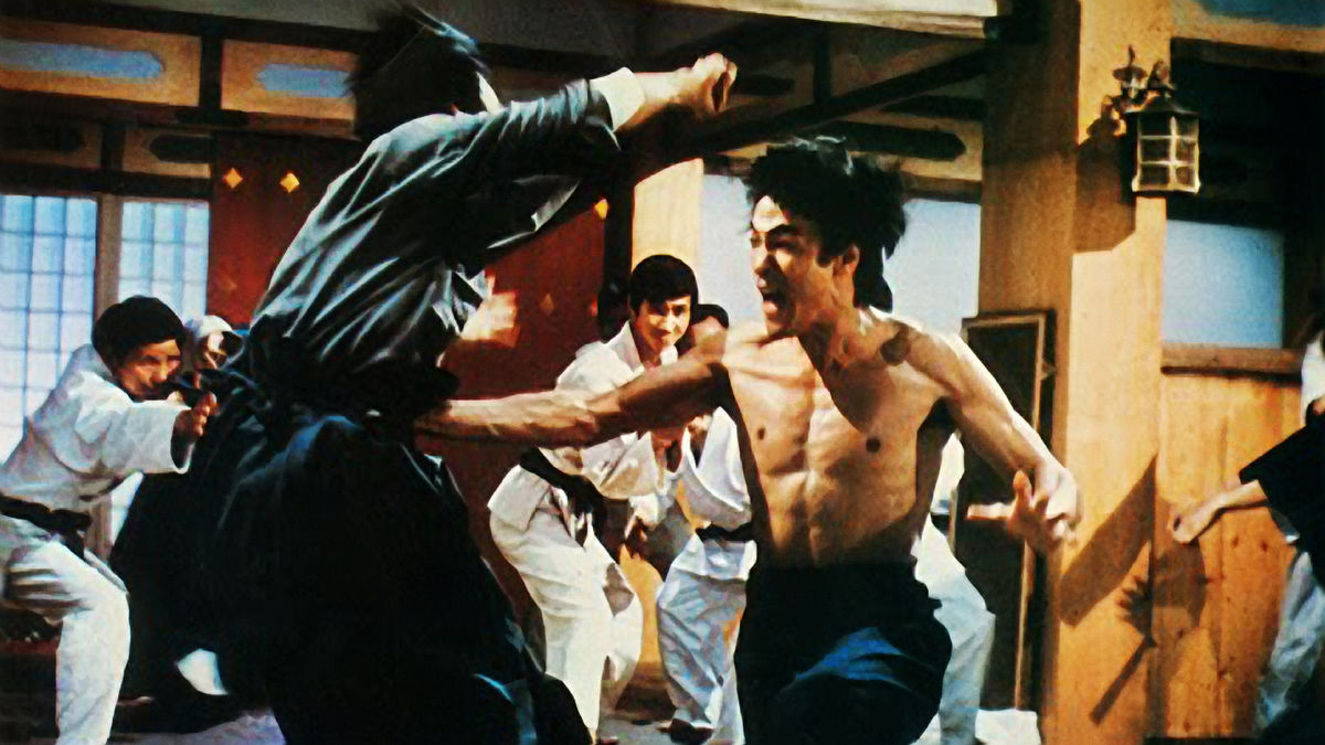 Bruce Lee fighting in Fist of Fury