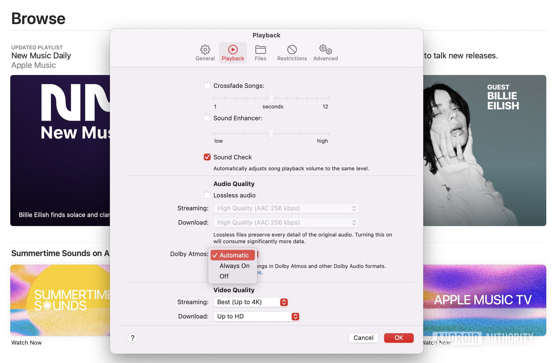 Una captura de pantalla de la aplicación Apple Music de macOS que muestra la ventana de configuración abierta con el menú desplegable de Dolby Atmos abierto y "Automático" resaltado en naranja con las otras opciones como "Siempre activado" y "Desactivado".