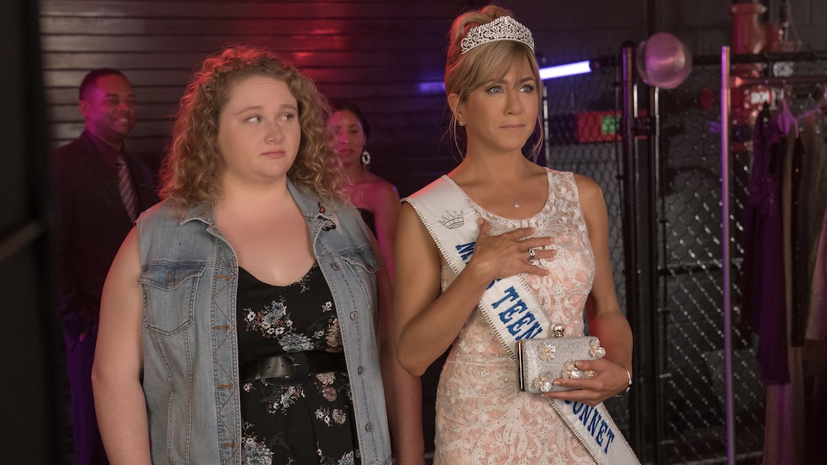 Danielle Macdonald and Jennifer Aniston in Dumplin' - best feel-good movies on Netflix