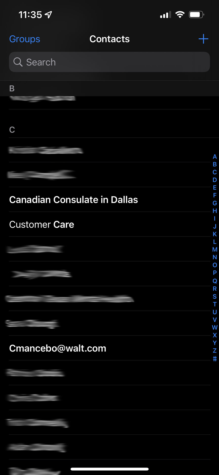 Listings in the iOS 15 Contacts app