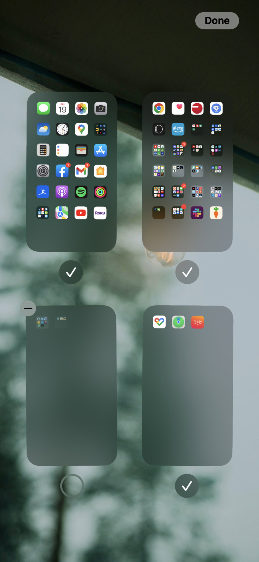 Managing homescreen pages in iOS 15