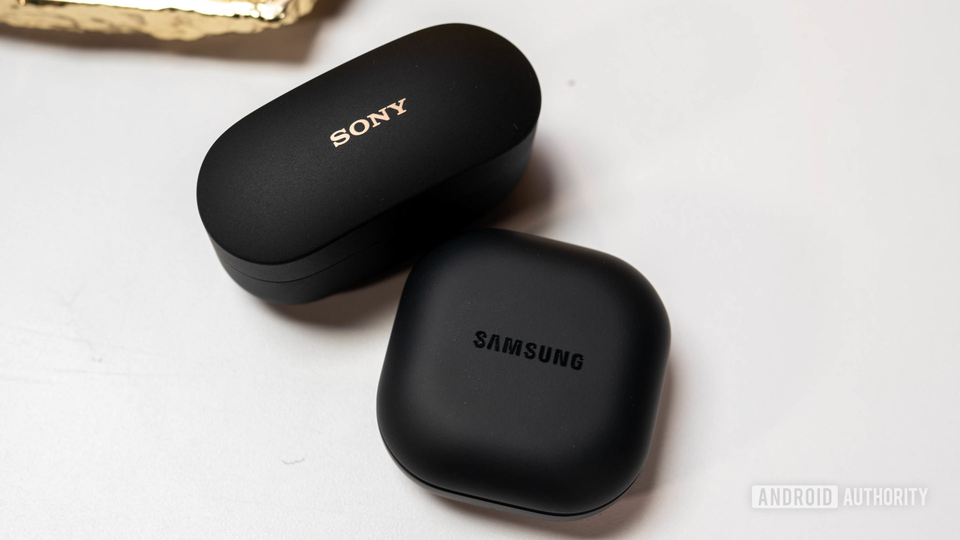 Samsung Galaxy Buds 2 Pro vs Sony WH 1000XM4 cases