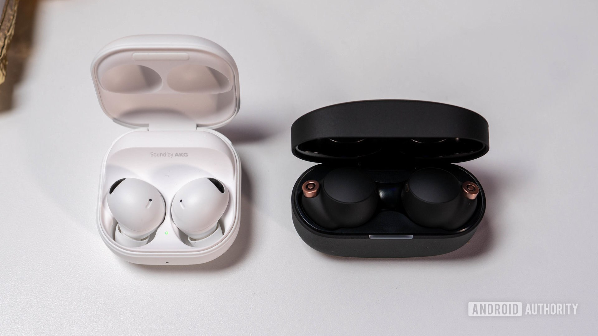 Samsung Galaxy Buds 2 Pro vs Sony WH 1000XM4 in charging case