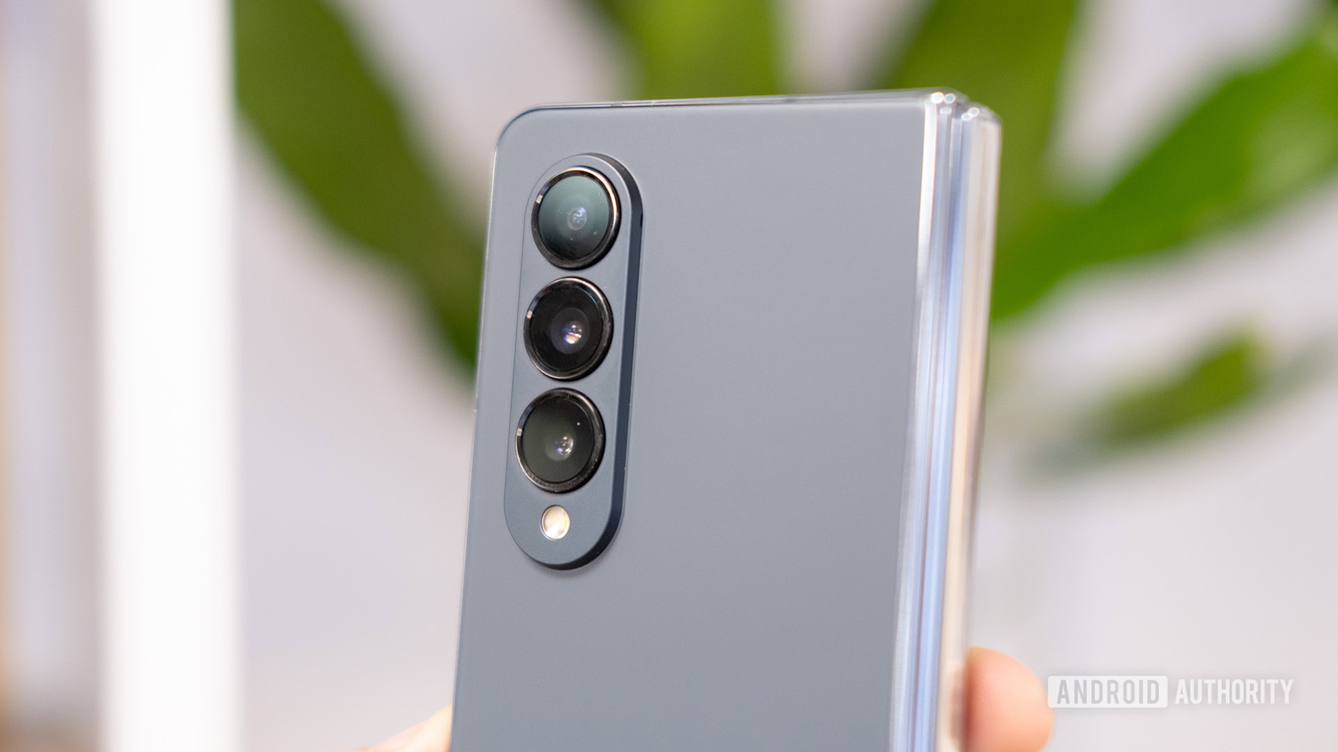 Samsung Galaxy Z Fold 4 camera 1