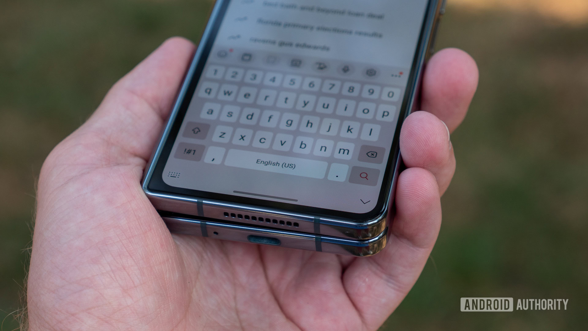 samsung galaxy z fold 4 ports and keyboard in hand