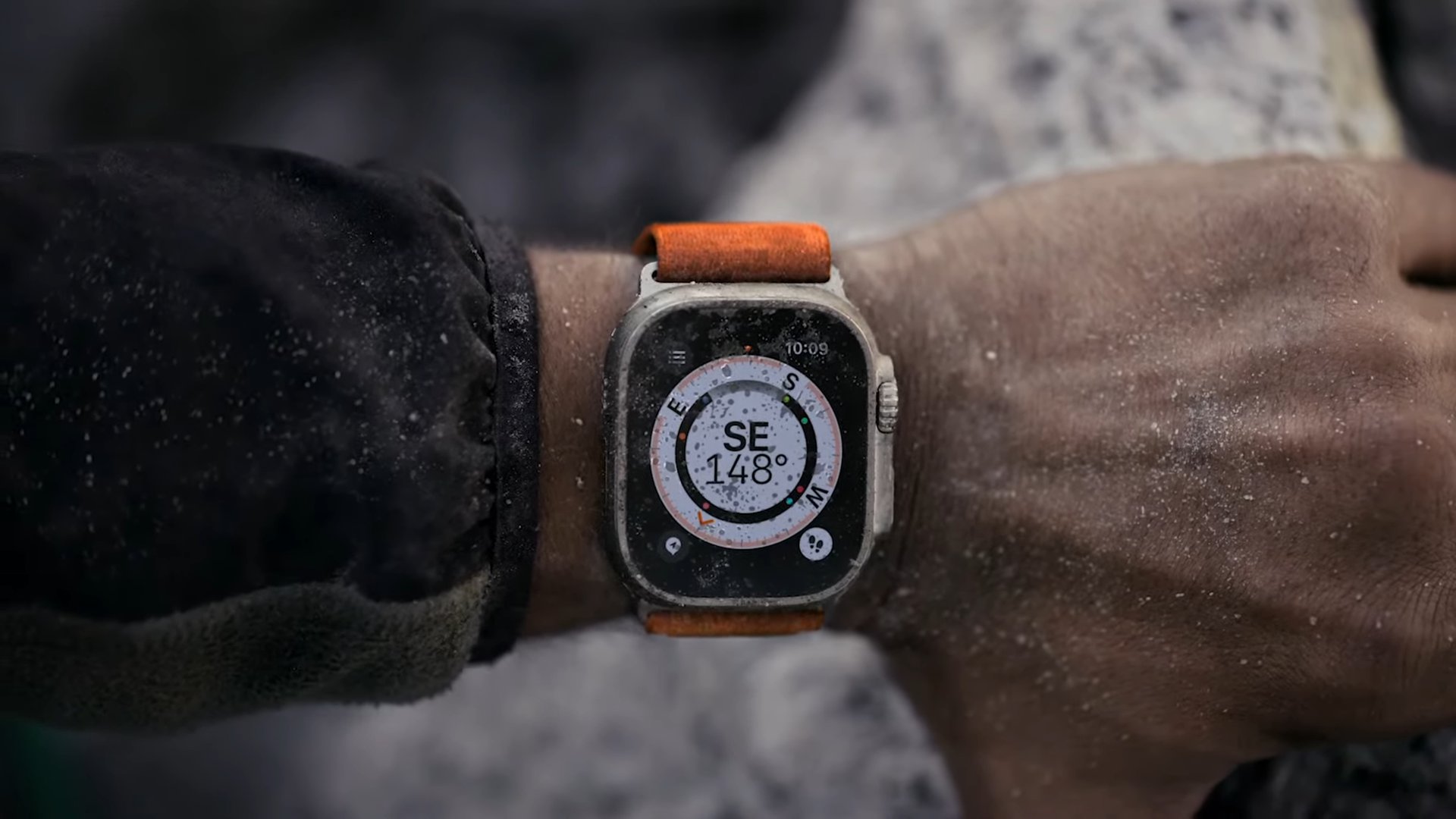 Apple Event 2022 watch ultra compas