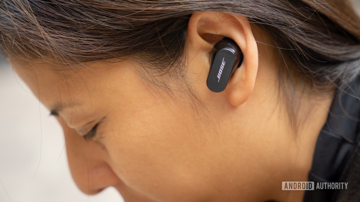 Bose QuietComfort Earbuds 2 review stock photo 34
