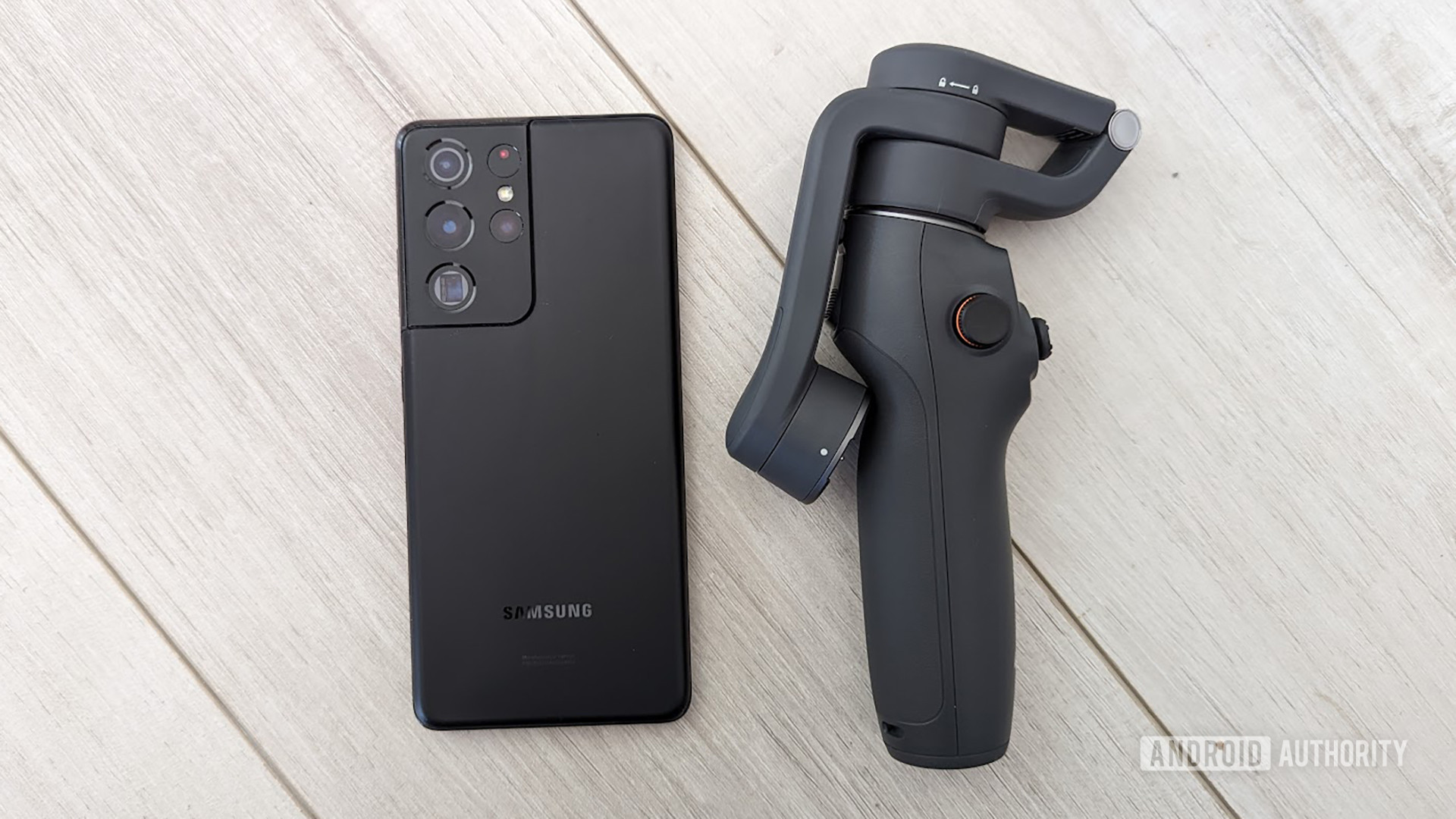 DJI Osmo Mobile 6 Review Next To Galaxy S21 Ultra