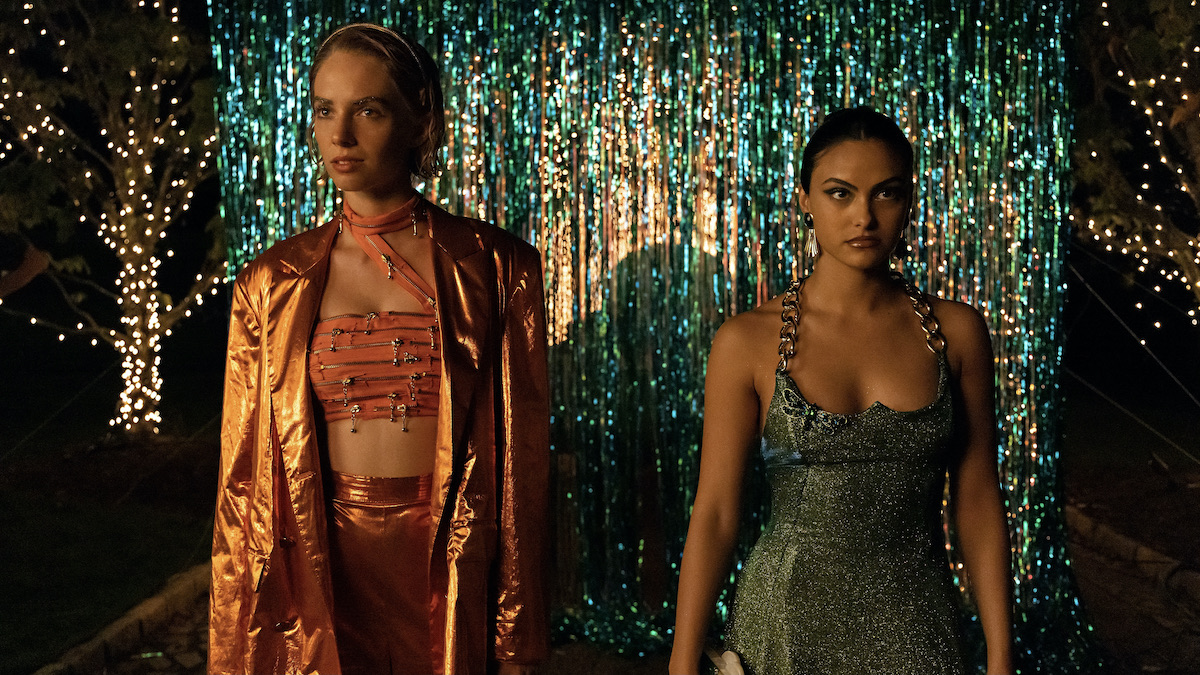 Maya Hawke as Eleanor and Camila Mendes as Drea in Do Revenge - best new streaming movies