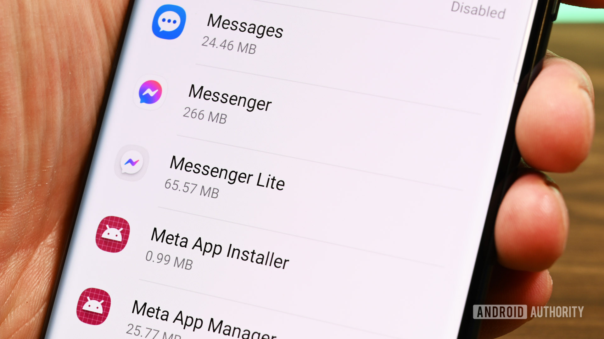 Messenger vs. Messenger Lite
