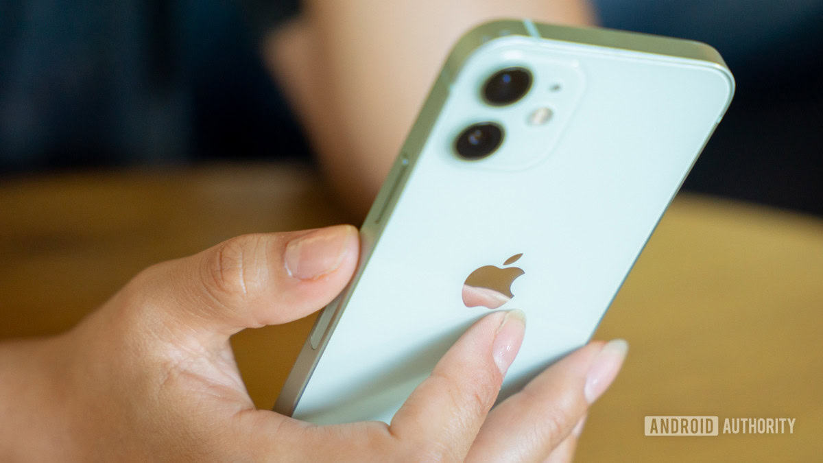 People using an Apple iPhone stock photo 20 - Portable chargers and power banks for iPhone