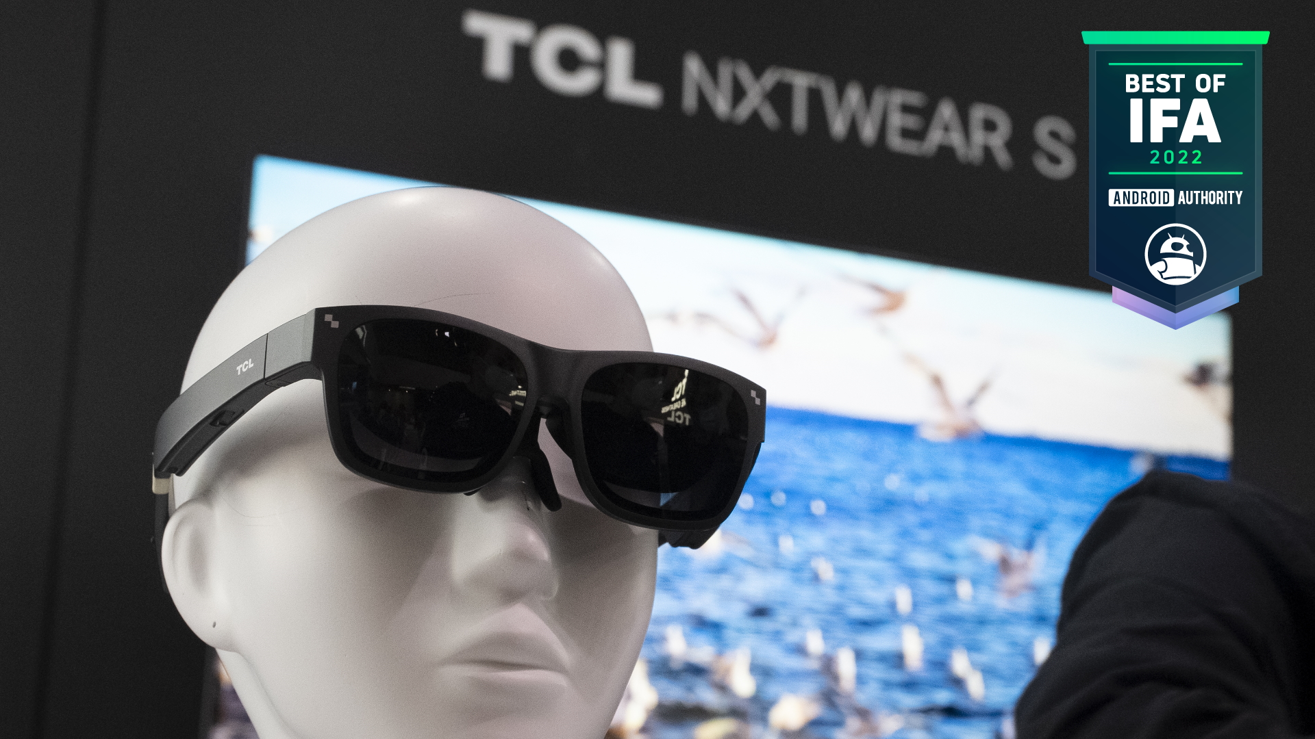TCL NxtWear S Best of IFA badged