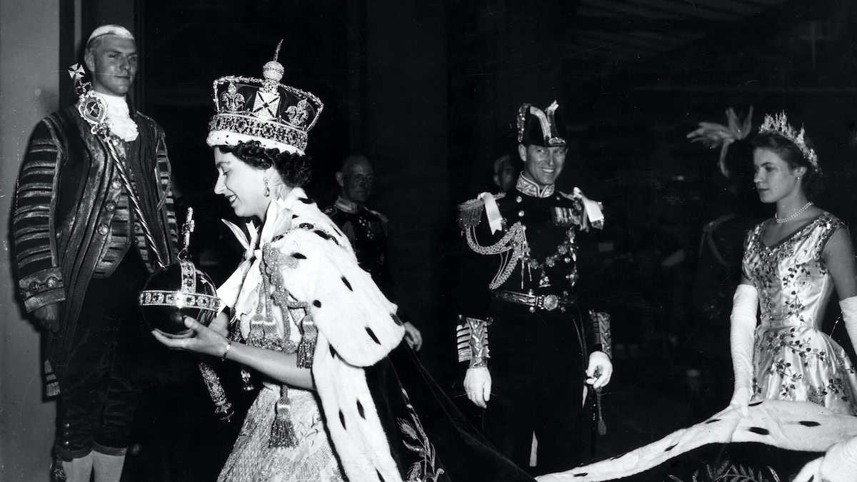 La reina en su coronación en la coronación de la reina Isabel II