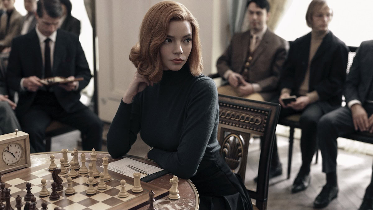 Anya Taylor Joy plays chess in The Queens Gambit