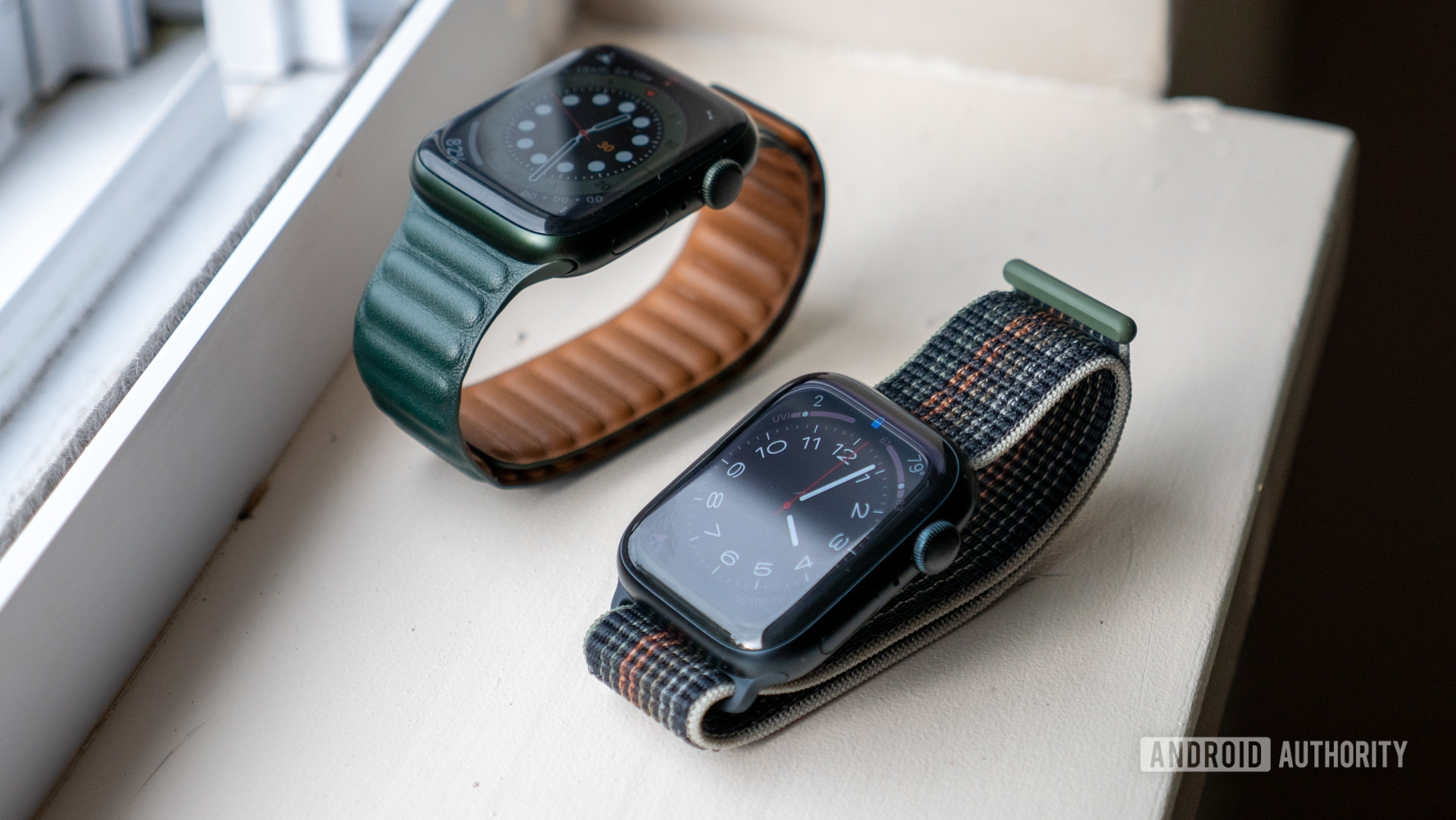apple watch series 8 and apple watch series 7 side by side