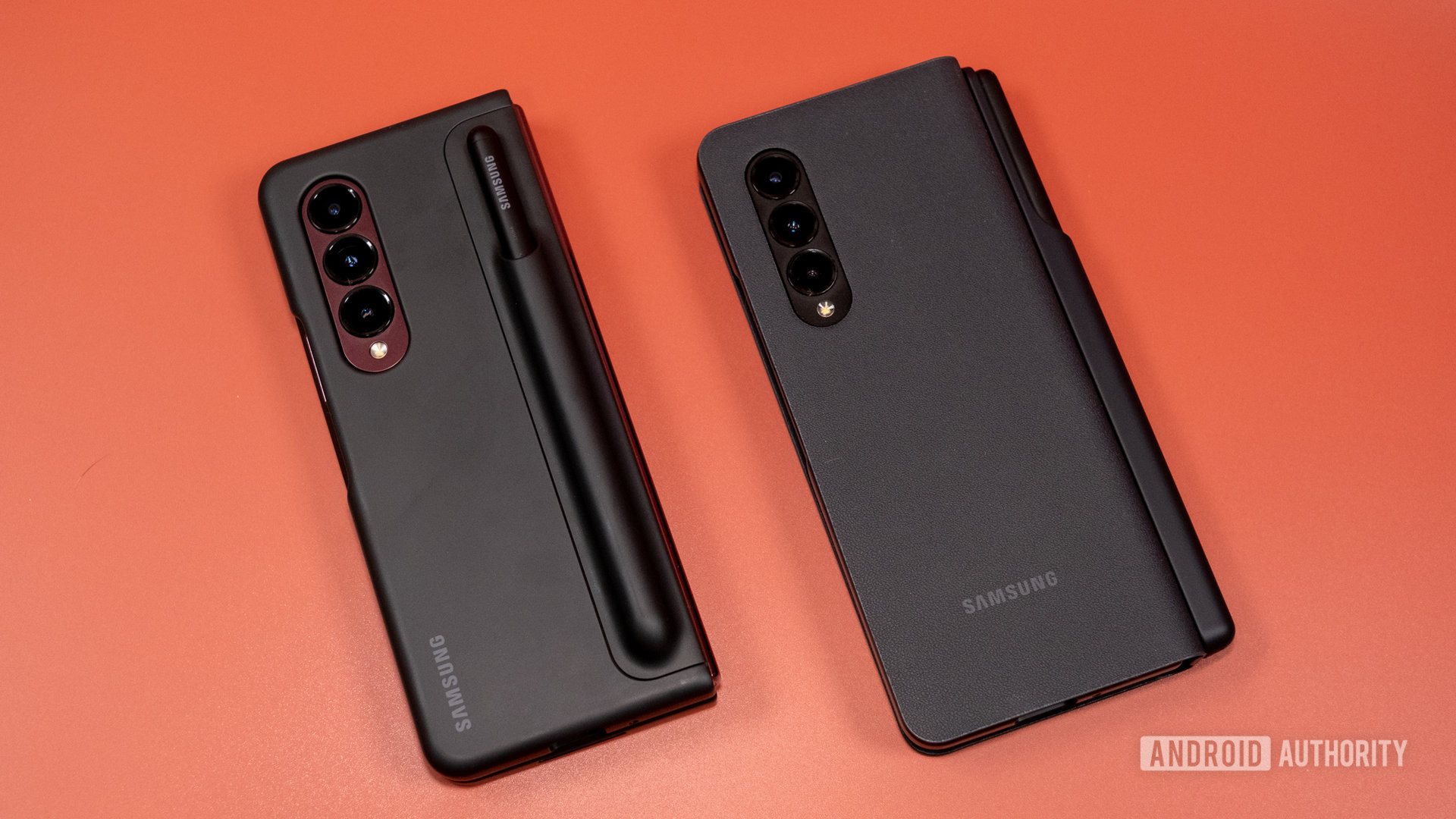 Samsung Galaxy Z Fold 4 and Galaxy Z Fold 3 in S Pen cases