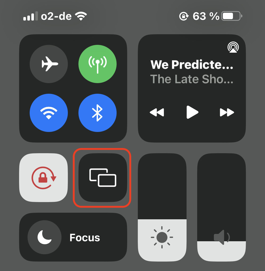 iphone screen mirroring control center