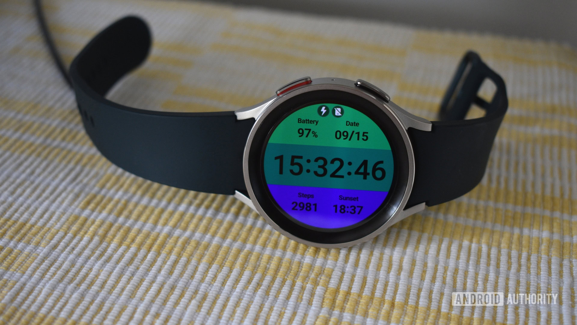 samsung galaxy watch 5 pro charging