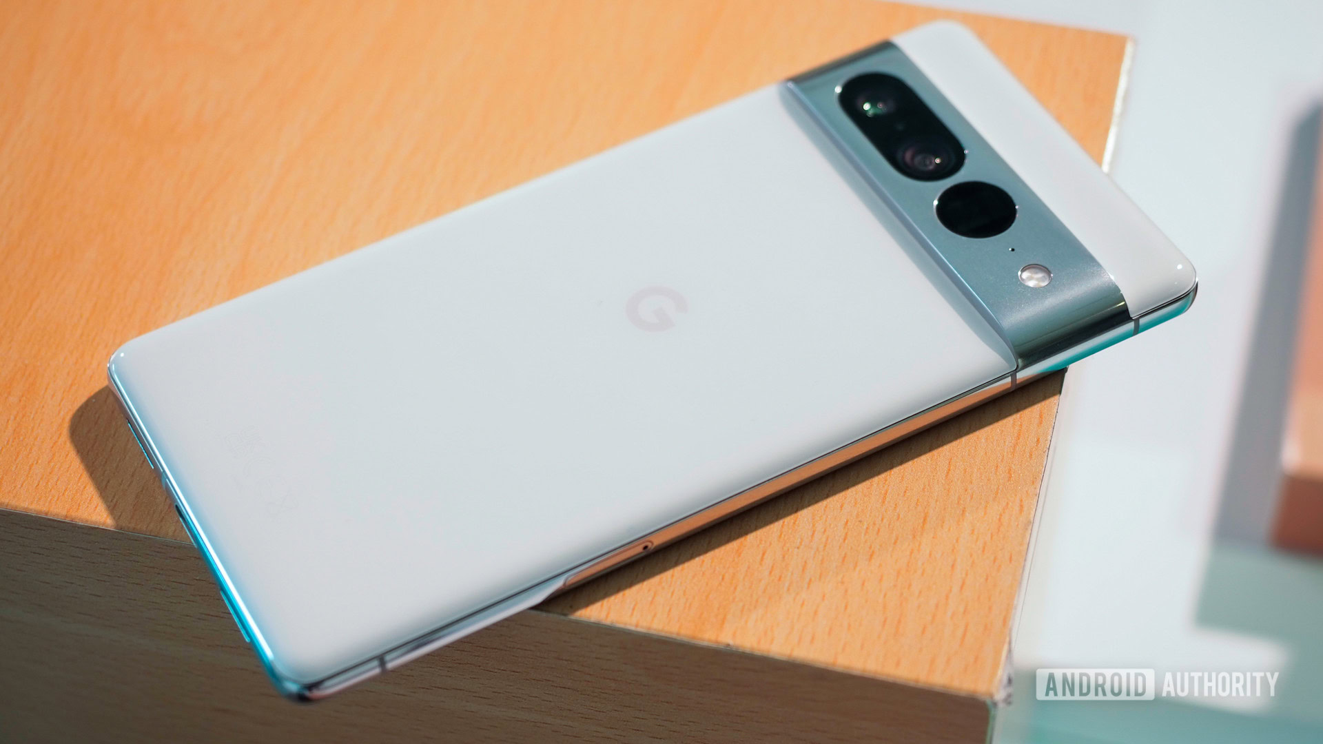 Google Pixel 7 Pro Neve de volta