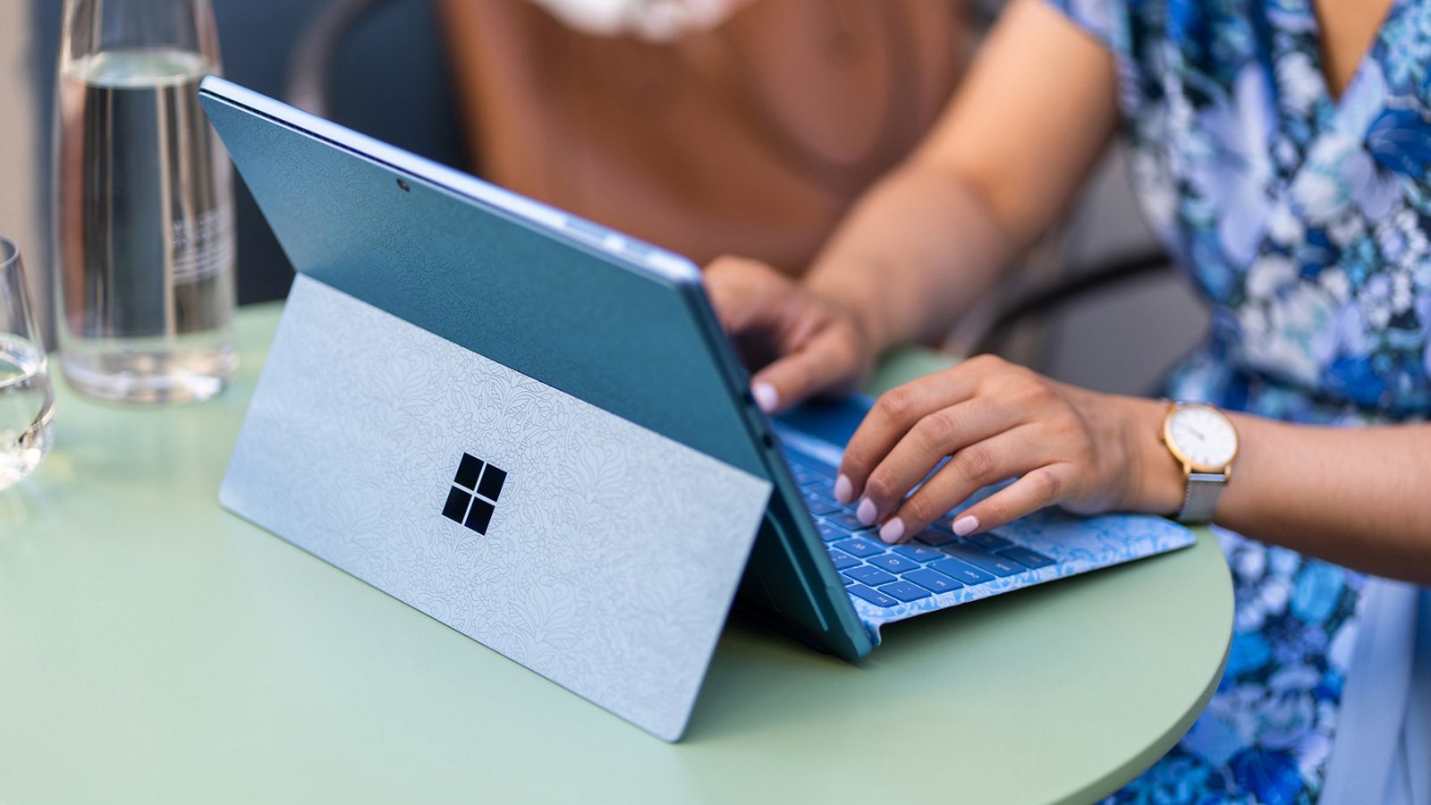 blue laptop - The best windows tablets