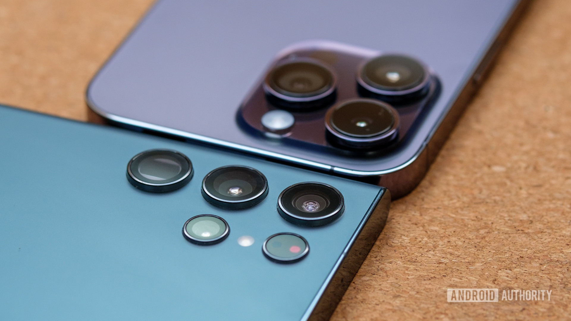 Samsung Galaxy S22 Ultra vs Apple iPhone 14 Pro Max cameras