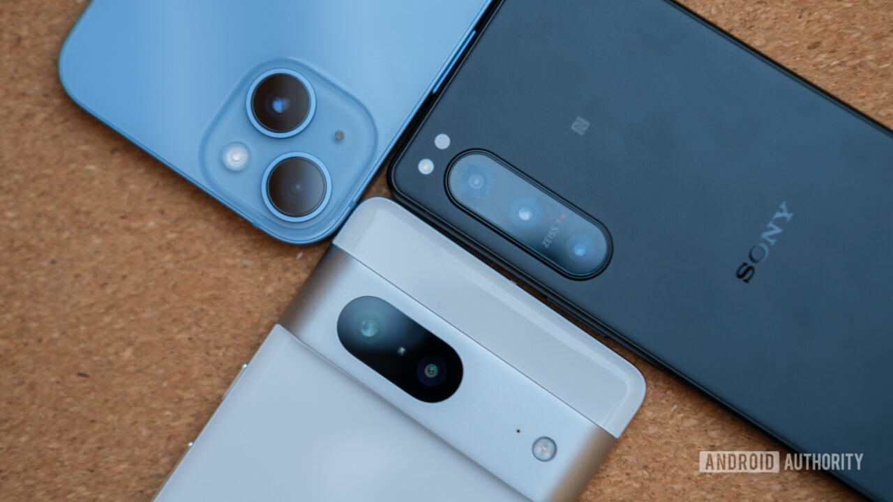 Sorry Apple, I still much prefer Sony's compact flagship - Android ...
