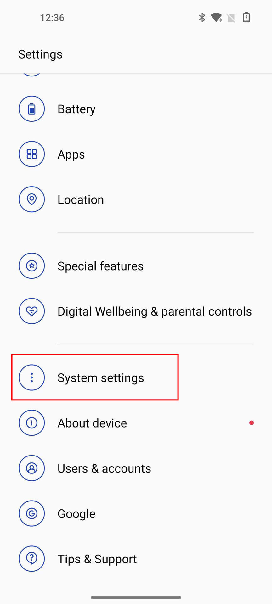 Turn the flashlight onoff using OnePlus Screen Off Gestures 1