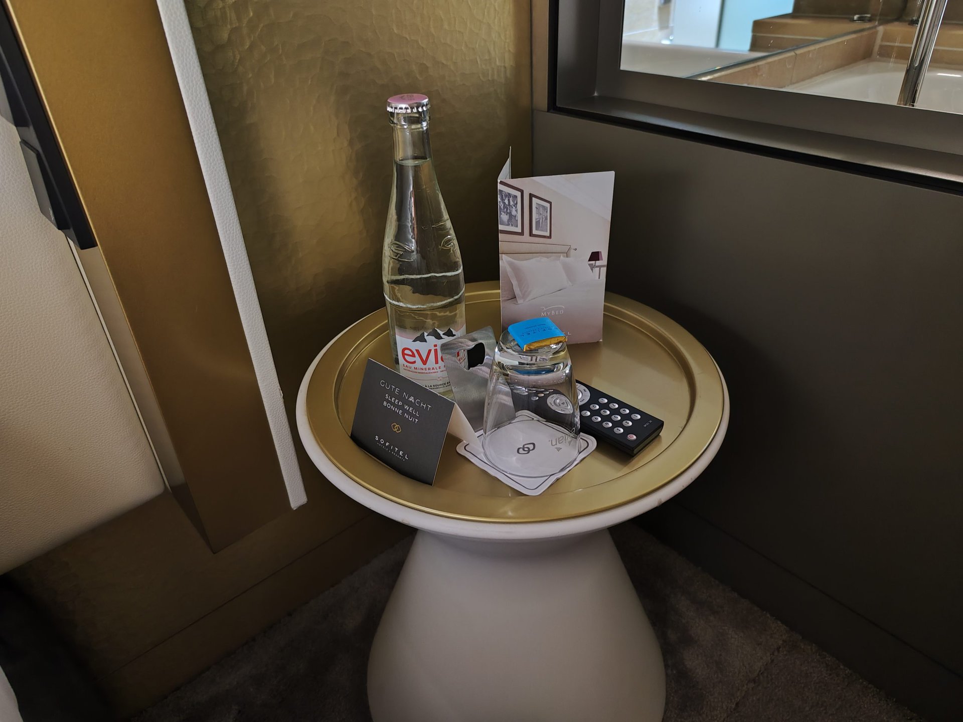 Xiaomi 12T Pro camera sample - binned